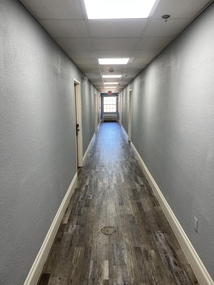 Hotel Super 8 By Wyndham San Antonio Downtown Ne Esterno foto