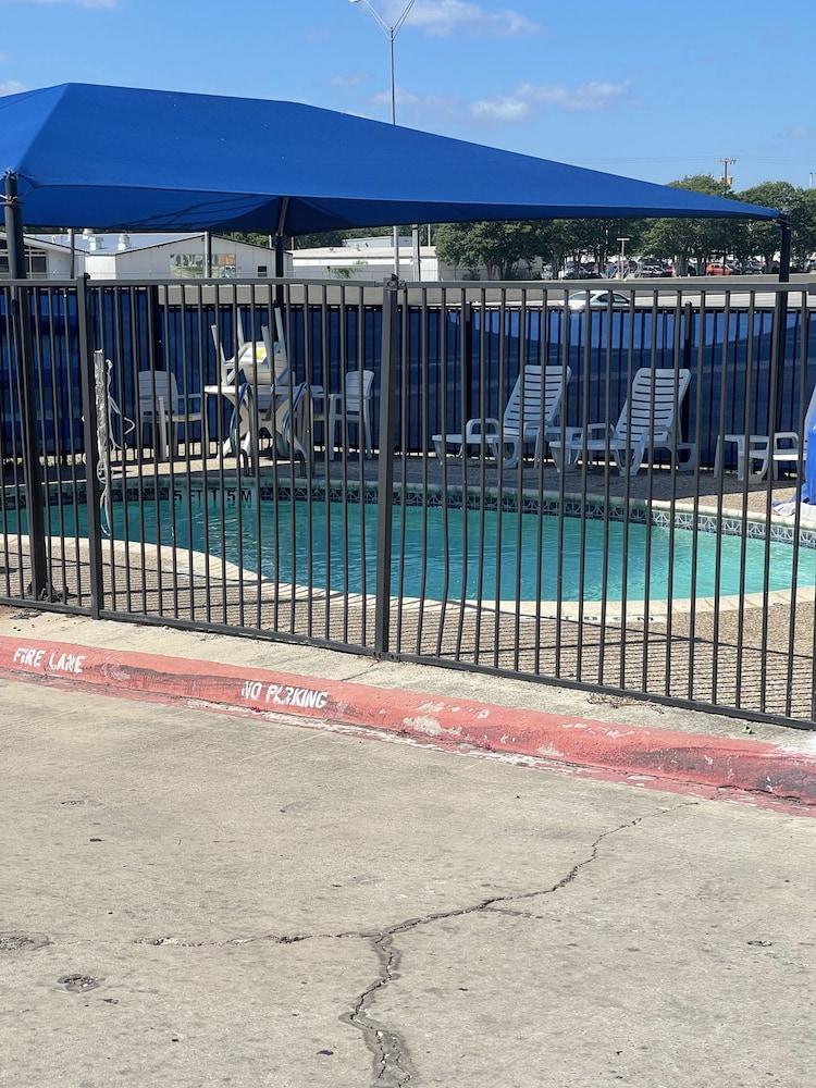 Hotel Super 8 By Wyndham San Antonio Downtown Ne Esterno foto