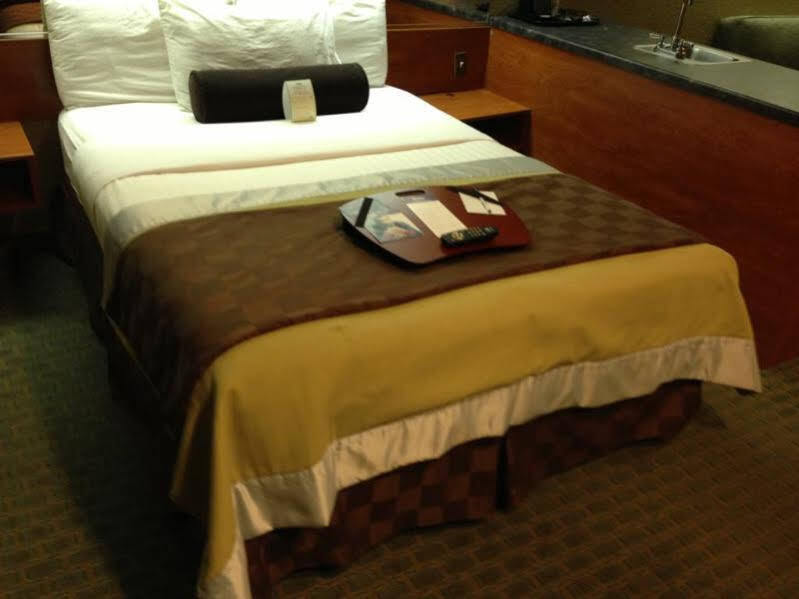 Hotel Super 8 By Wyndham San Antonio Downtown Ne Esterno foto
